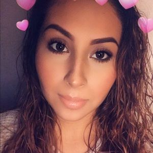 Meet your Posher, Sonia